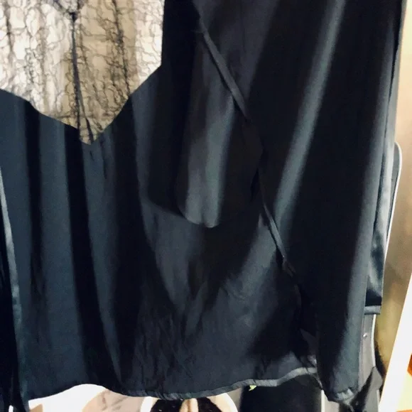 COPY - Victoria’s Secret Lace Inset Robe - Picture 8 of 10